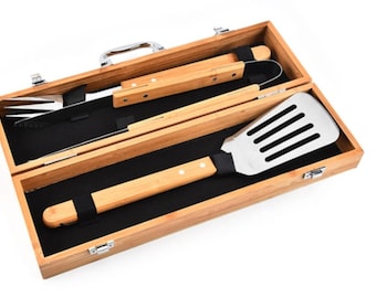 Personalised Engraved Luxury Bamboo BBQ Tools Gift Set Ideal Gift For Fathers Day Birthday Mothers Day Christmas Wedding Retirement Gift