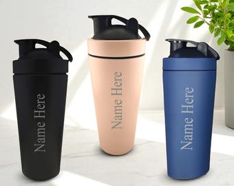 Botella mezcladora de proteínas con nombre grabado personalizado, 739 ml (25 oz), disponible en 3 colores