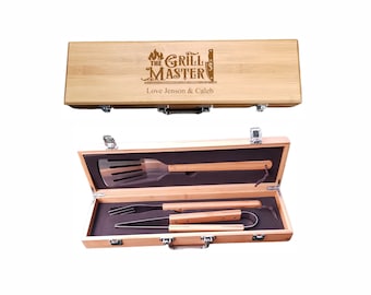 Ensemble cadeau d'outils de barbecue en bambou de luxe gravé personnalisé divers modèles disponibles fête des pères anniversaire Noël mariage cadeau de retraite