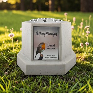 Personalised Printed White or Black Memorial Rose Bowl Grave Marker Flower Pot Vase Robin Design (UV PRINTED)