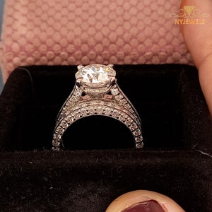 Glamorous 18k White Gold Ring 3.52ct. Round Brilliant Pave Amethyst