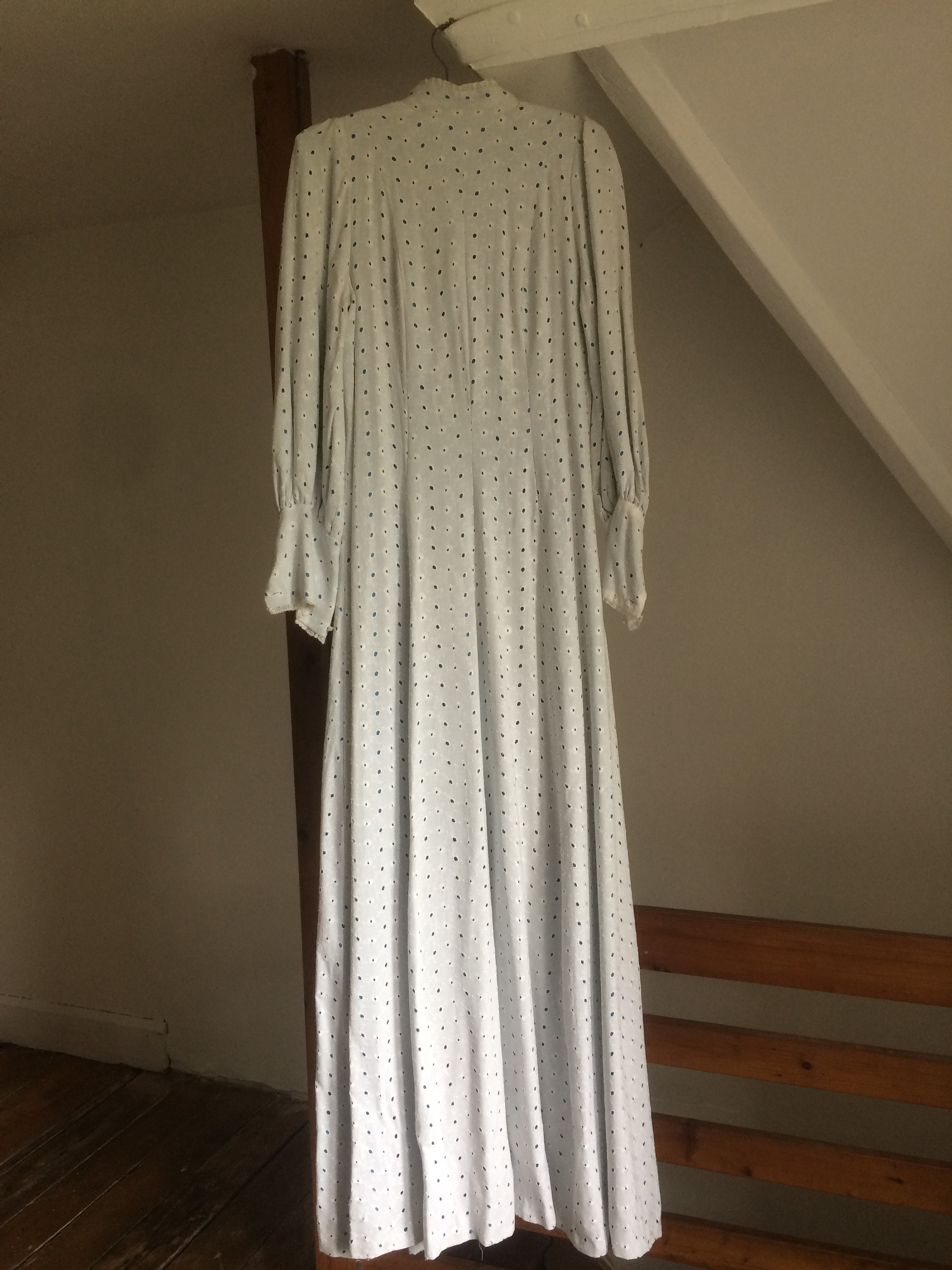 1960/70's Laura Ashley Style Wedding Dress - Etsy UK