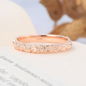 Plain gold wedding band Dainty Filigree Rose gold wedding band Art deco ring Nature inspired ring Stackable Matching ring Anniversary ring