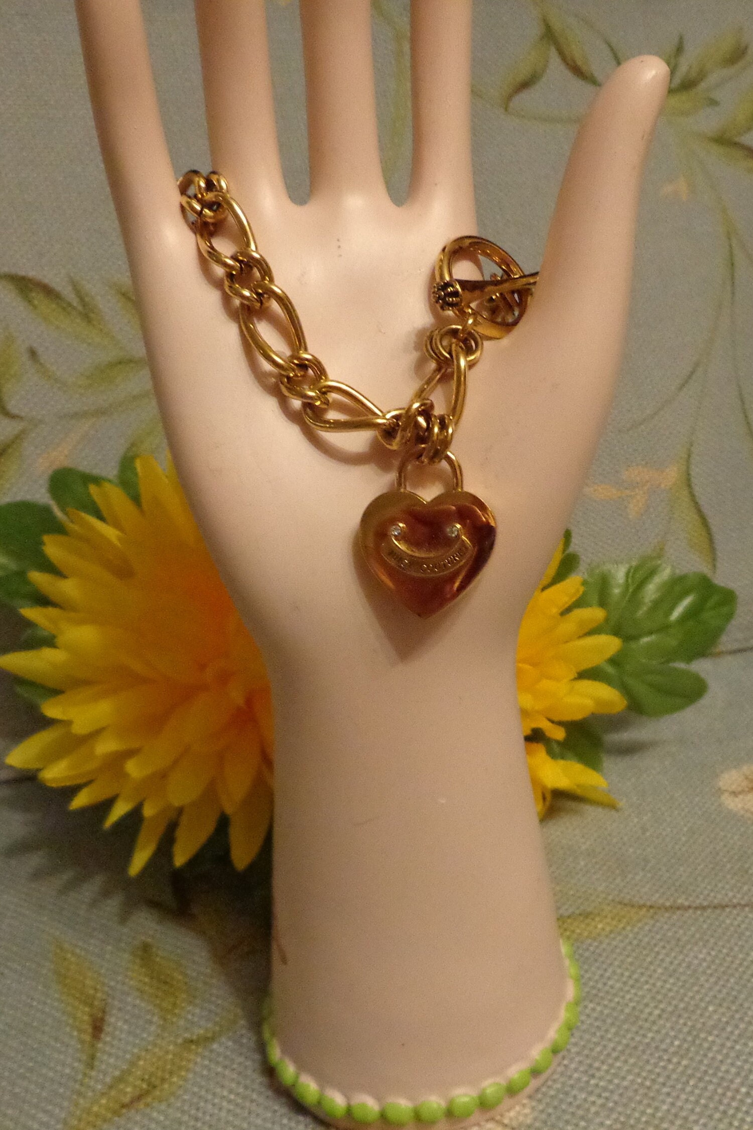 Juicy Couture Gold Plated Love Heart Chain Charm Bracelet Original
