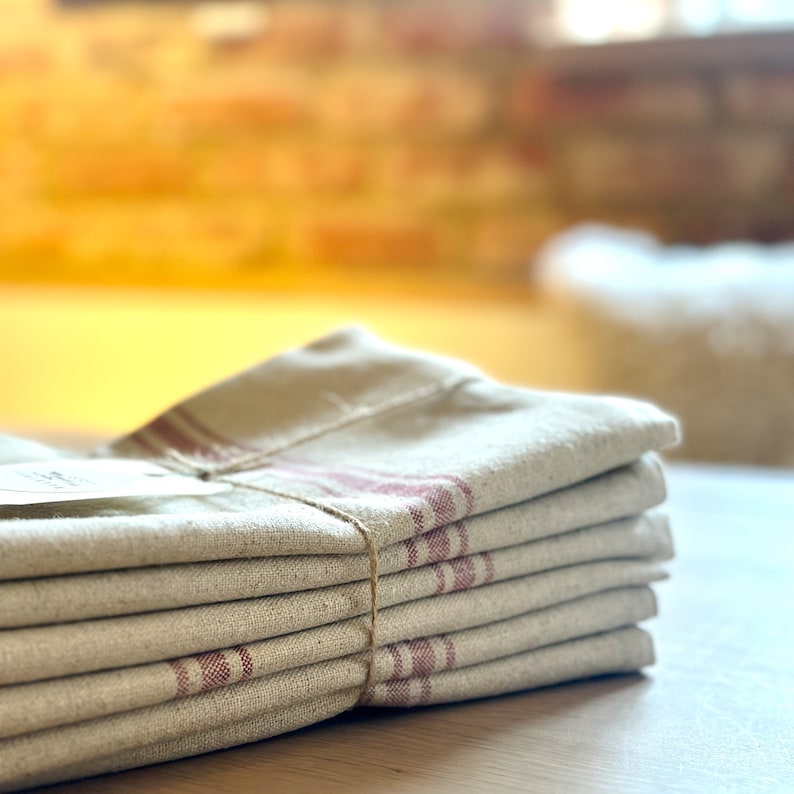Close view on set of6 linen tea towels