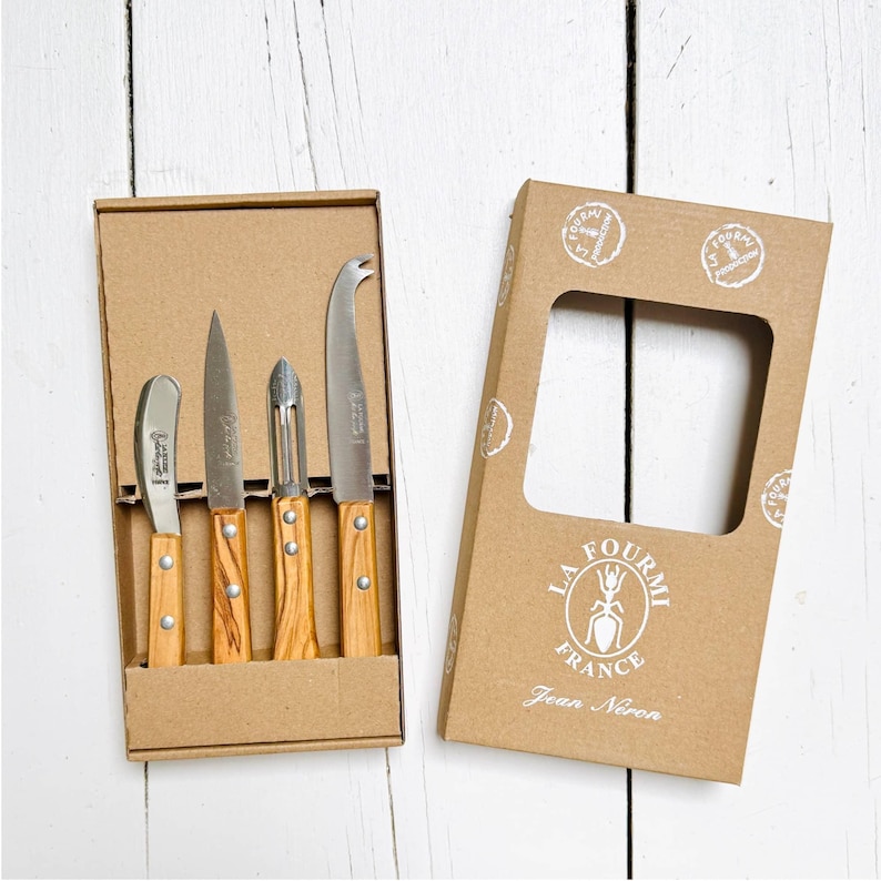 Set of kitchen kives with a cheese knife and butter knife made in France