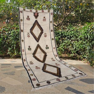 Beni Ourain runner rug, Shaggy Moroccan hallway rug, Azilal Handmade runner, Geometric pattern Moroccan runner, Long Berber Carpet runner