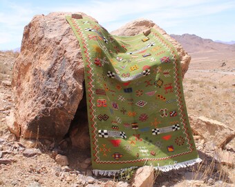 Green Moroccan rug, Custom Berber rug, Morrocan rug, Teppich grün Wolle, Handmade Wool Kilim Rug, Vintage style rug, Boho Flatweave Area Rug