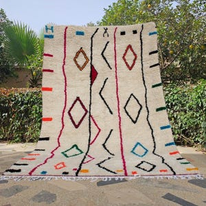 Handwoven Beni Ourain Wool Rug: White Moroccan Berber Carpet