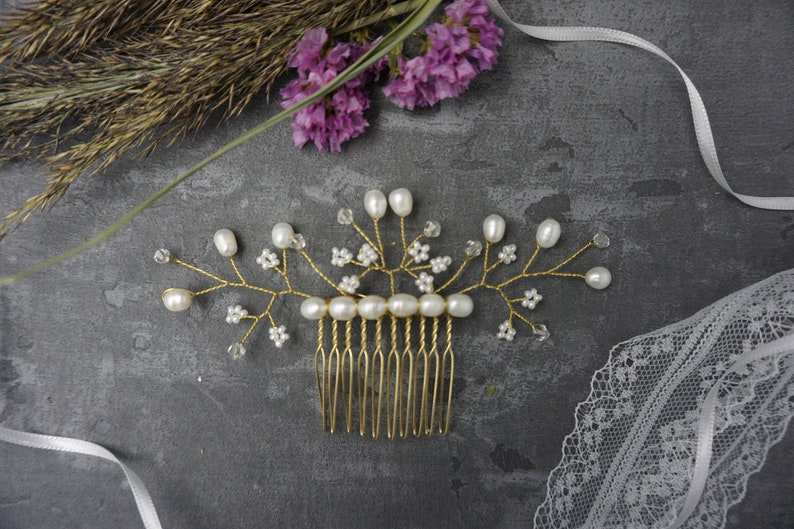 Echte Süßwasserperlen Braut-Haarschmuck in gold Haarkamm mit Kri Echte Süßwasserperlen Braut-Haarschmuck in gold Haarkamm mit Kri