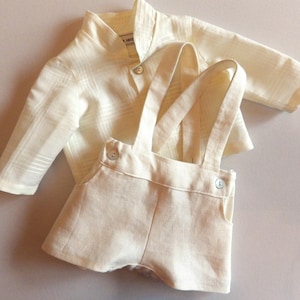 Baby boy&#39;s linen ceremony set.