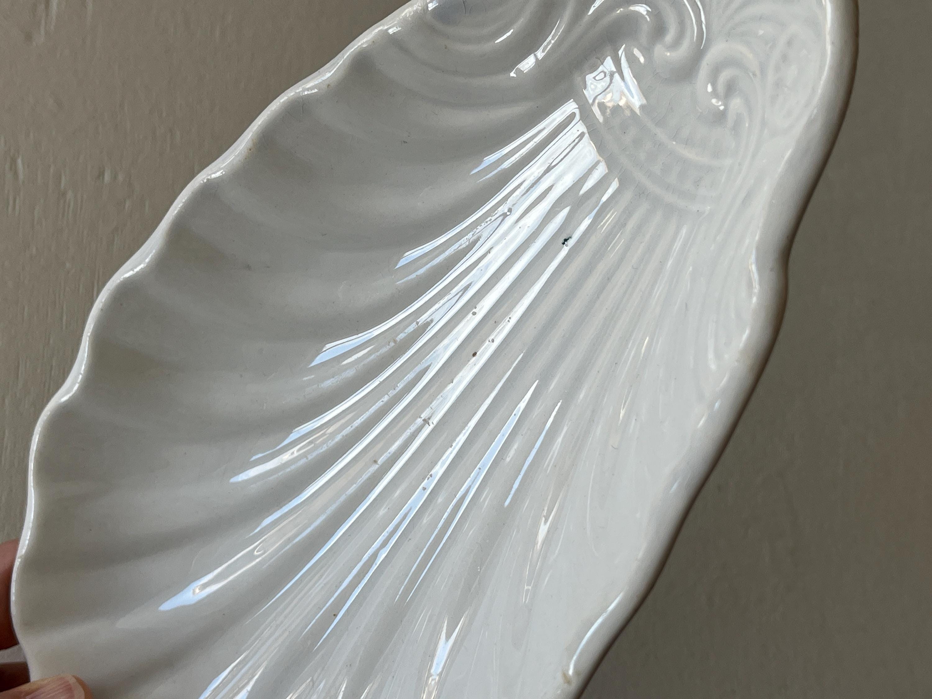 France Antique Creil Et Montereau White Ravier Shell Relief