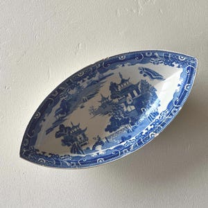 France Antique CREIL Chinoiserie Blue Willow Pattern Boat Shape Ravier French Vintage