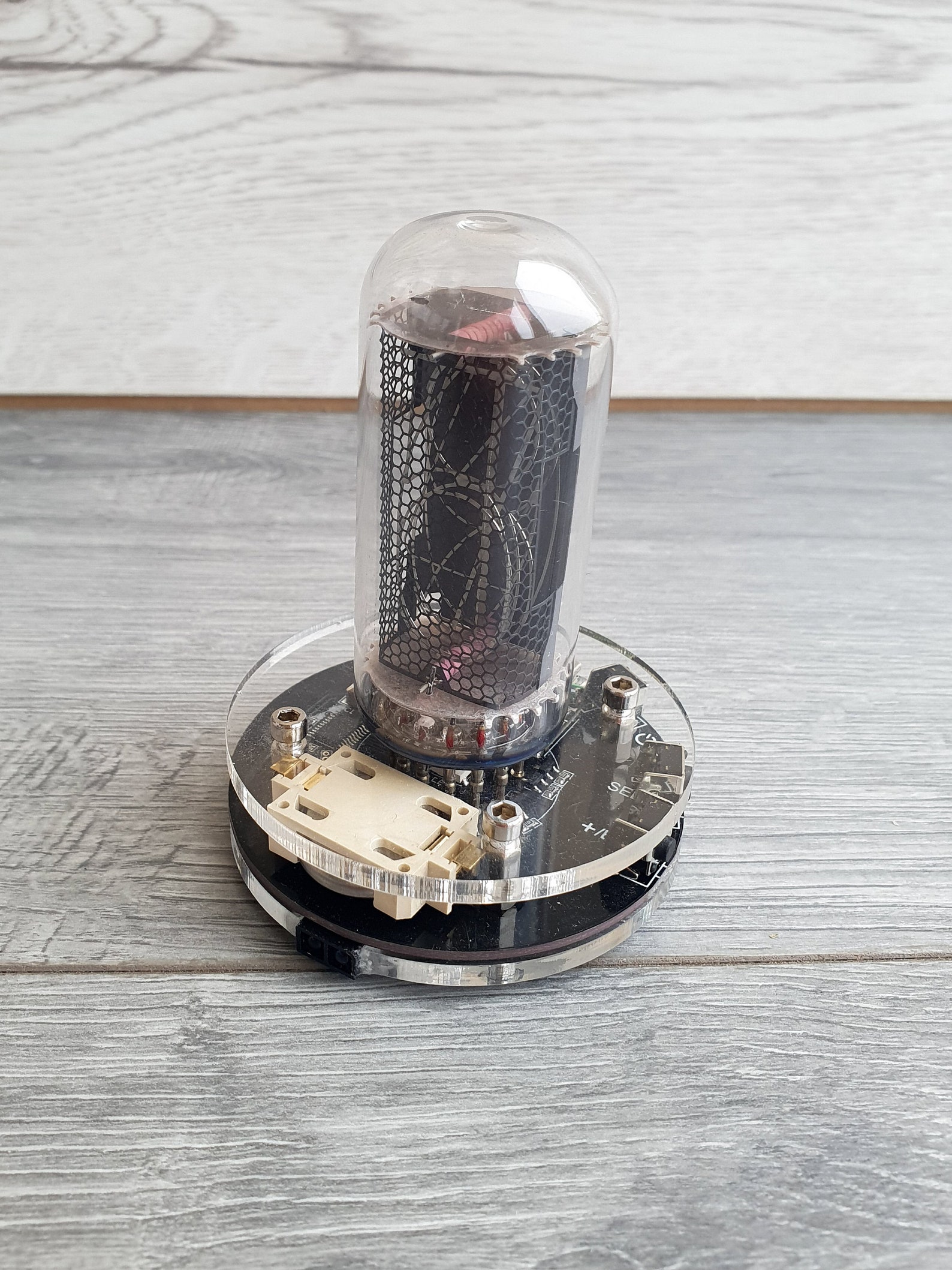 IN18 Nixie clock. One digit. With in18 nixie tube and motion Etsy