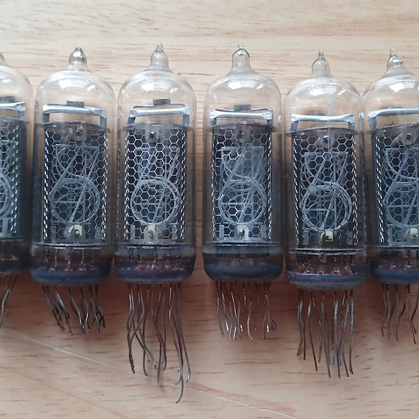 Kavel van 6 x IN14 Nixie-buizen. Gebruikt. Getest. Voor Nixie-klok