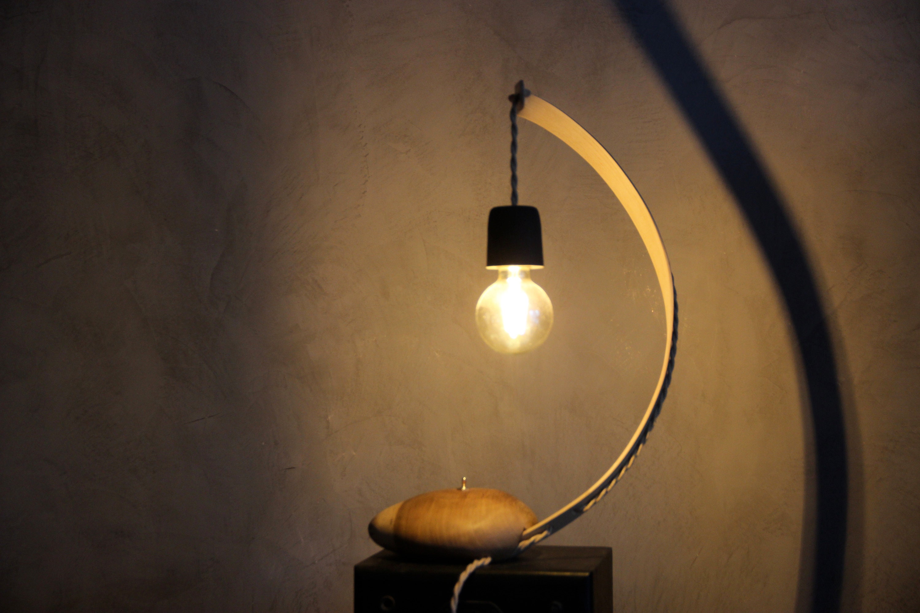 Lampe de Table, Zen, en Bois Cintré