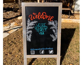 Small Customizable Wooden Chalkboard Sign Easel for All Occasions