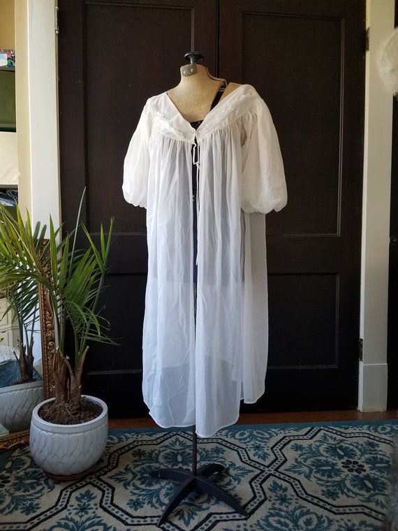 1960s babydoll dressing gown