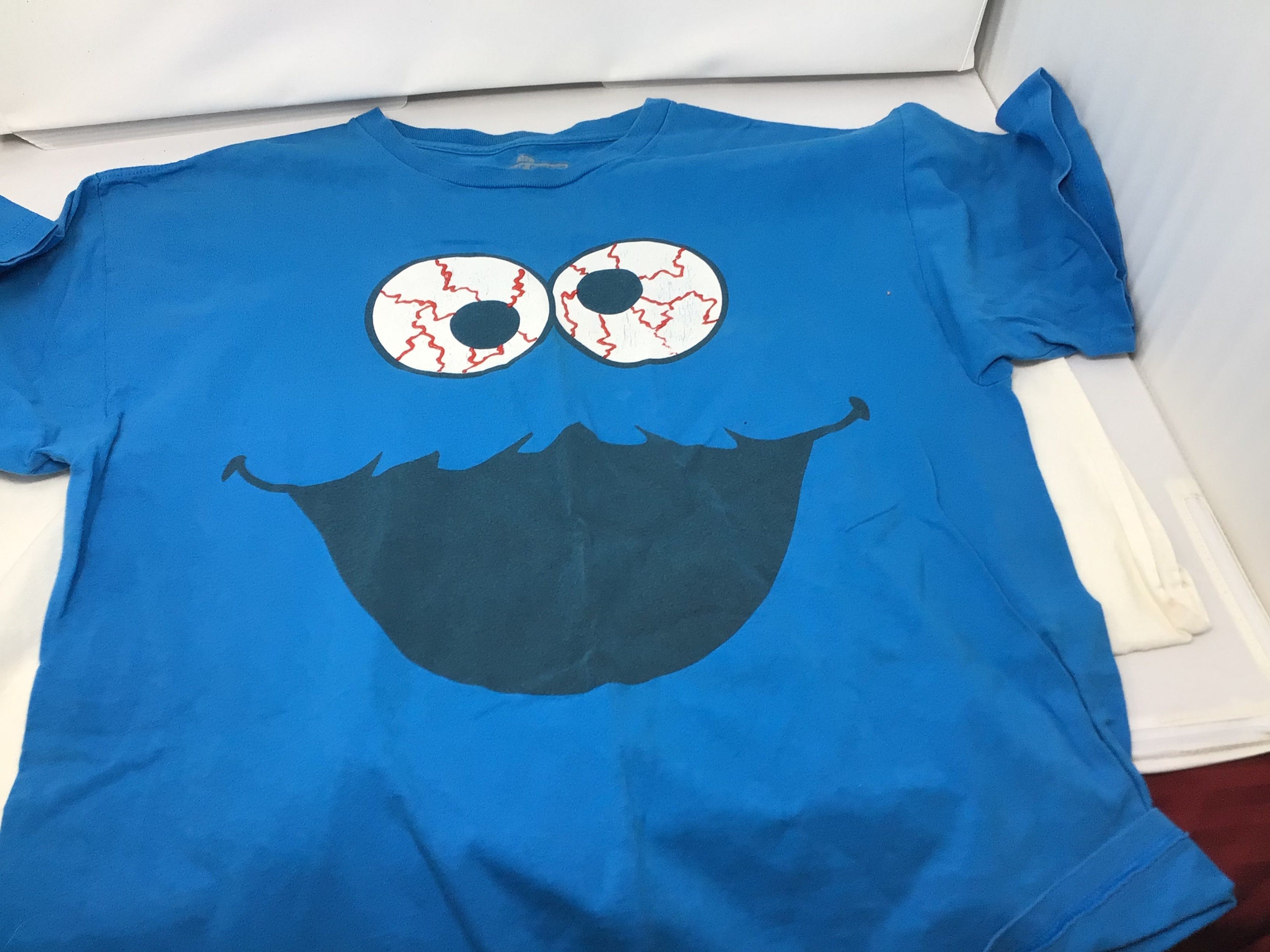 SomewhereintimebyJJ Sesame Street Cookie Monster T-Shirt (I1)