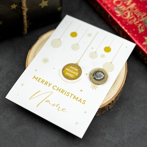 Biglietto gratta e vinci di Natale personalizzato: rivela il tuo regalo. Biglietto gratta e vinci di Natale personalizzato con Babbo Natale, regalo perfetto per i bambini, da mettere nella calza della Befana.