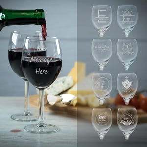 Verre à vin personnalisé gravé, verrerie personnalisée, verre personnalisé pour boire du vin, cadeau d'anniversaire, cadeau de Noël pour lui ou elle