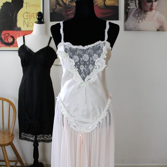 Flora Nikrooz 1980s Nightgown, Bridal Wear, Pink … - image 2