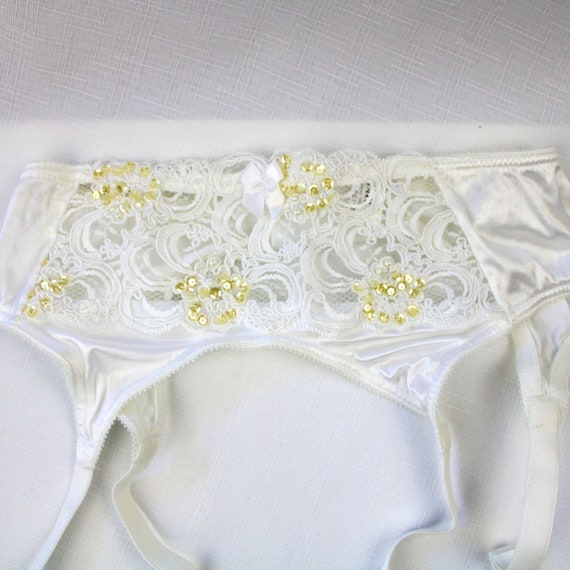 Bridal White Garter Belt, Cabernet Lingerie Size … - image 8