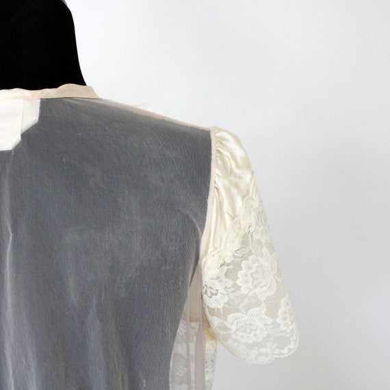 Edwardian Style Dressing Gown, Lace Satin Neglige… - image 6