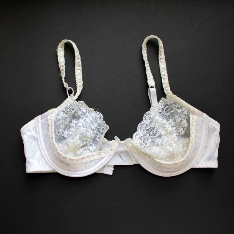 peek a boo bra tits pictures peek a boo bra tits pictures