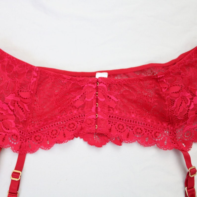 La Senza Red Lace Garter Belt Thick Width Gold Fasteners Lingerie