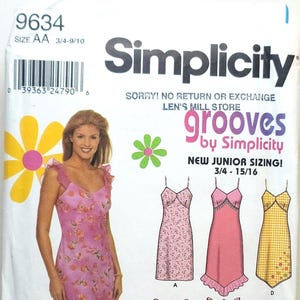 Einfachheit 9634 Grooves Vintage Schnittmuster Junior Slip Dress Sommerkleid Größe 3 4 bis 9 10 UNGESCHNITTEN FABRIK