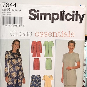 Könnte beinhalten: Ein Simplicity Schnittmusterumschlag mit der Bezeichnung 7844 dress essentials, Größe R 14, 16, 18. Die Vorderseite zeigt Abbildungen verschiedener Outfits, darunter lange Jacken, Röcke und Hosen in floralen, grünen und beigen Farben mit zwei Modellen.