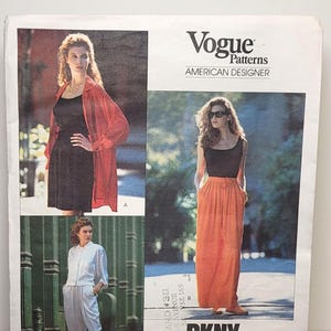 Vogue 2452 DKNY Donna Karan New York Shorts Wide Leg Pants Size 6-8-10 Uncut Factory Folded