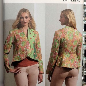 Vogue V1865 Julio Cesar Designer Lined Jacket Pattern Asymmetric Front Zip Size 6-14 Uncut Factory Folded