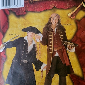Simplicity 3644  Men&#39;s /children &#39; Pirates Costume sewing  patterns  size A  (7-14)    printed paper, PRECUT and   folded.