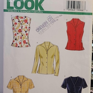 Vintage naaipatroon New Look 6598 uit de jaren 2000 voor een blouse met 5 verschillende modellen, reverskraag en strik aan de achterkant. Maten 8-18, ongebruikt en in de originele fabrieksverpakking.