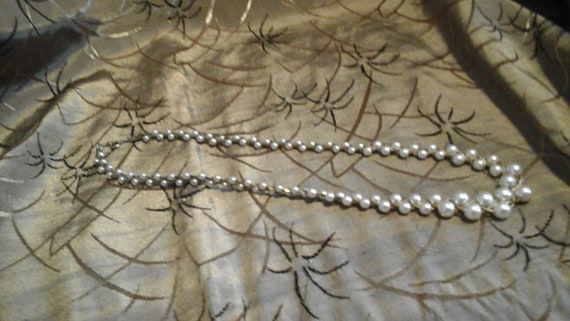 Antique PEARL and GOLD TONE Necklace - image 3