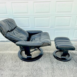 Ekornes Stressless Recliner Lounge Chair Ottoman Black LeatherLarge Size Mid Century Modern Chair MCM Shipping Not Included