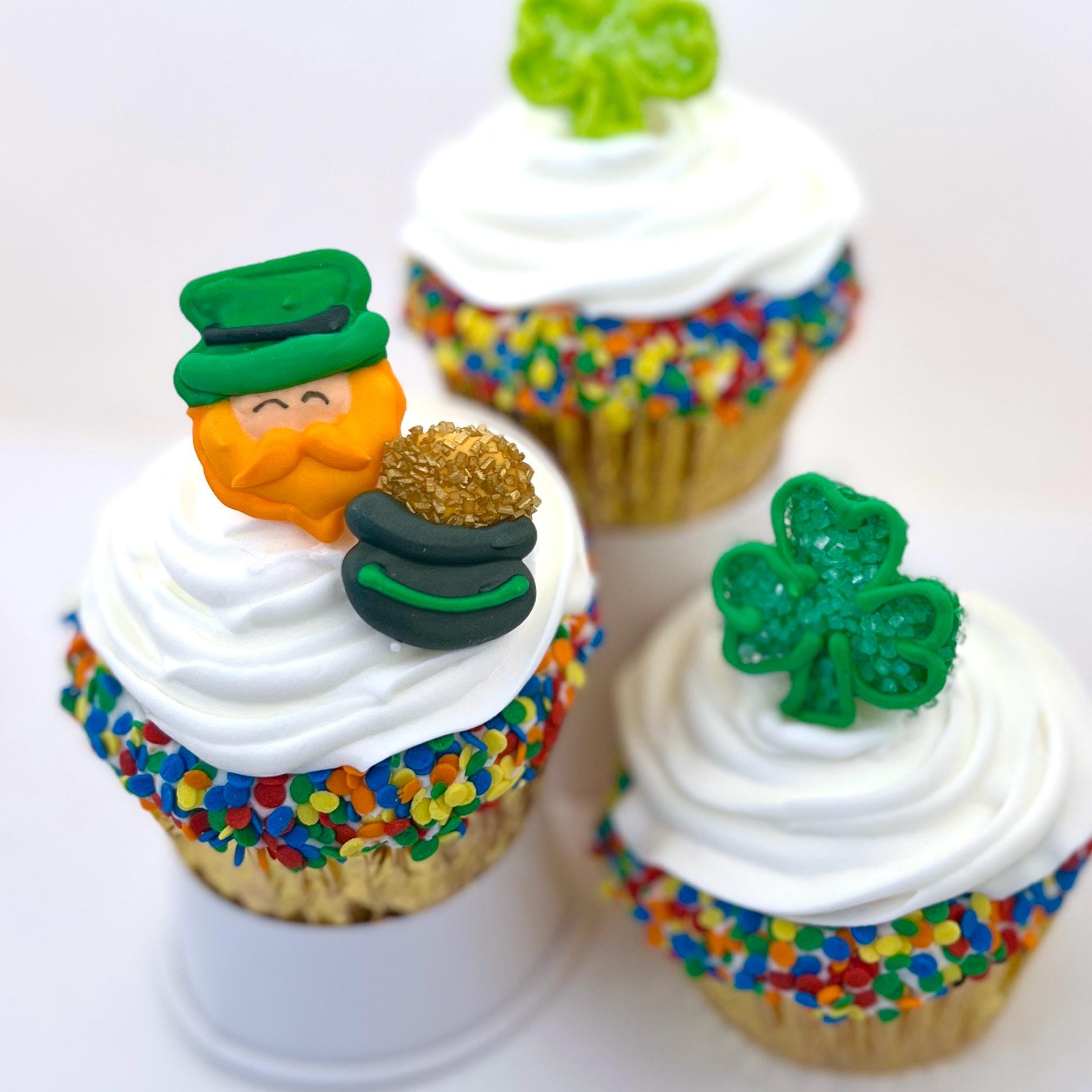 Leprechaun Shamrock and Pot of Gold St Patricks Day- 12 pcs Edible…