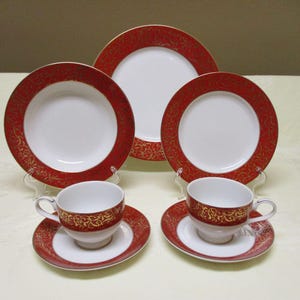 Mikasa Parchment Red China: 5-Piece Place Setting Plus Cup & Saucer