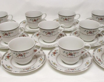Royal Doulton England Fine China Kingswood: 12 Cups, 12 Saucers