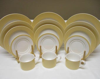 Epoch Collection Mica Honey Gold: 3 - 5 Piece Place Settings