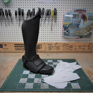 Foam Shoe cover / Leg armor Foam digital templates (with 2 design options) image 2