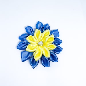 Pin flower Support Ukraine Ukranian flag