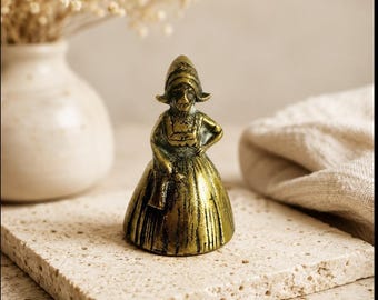 Campana in ottone vintage di nobiltà, statuetta da dama vittoriana, Inghilterra