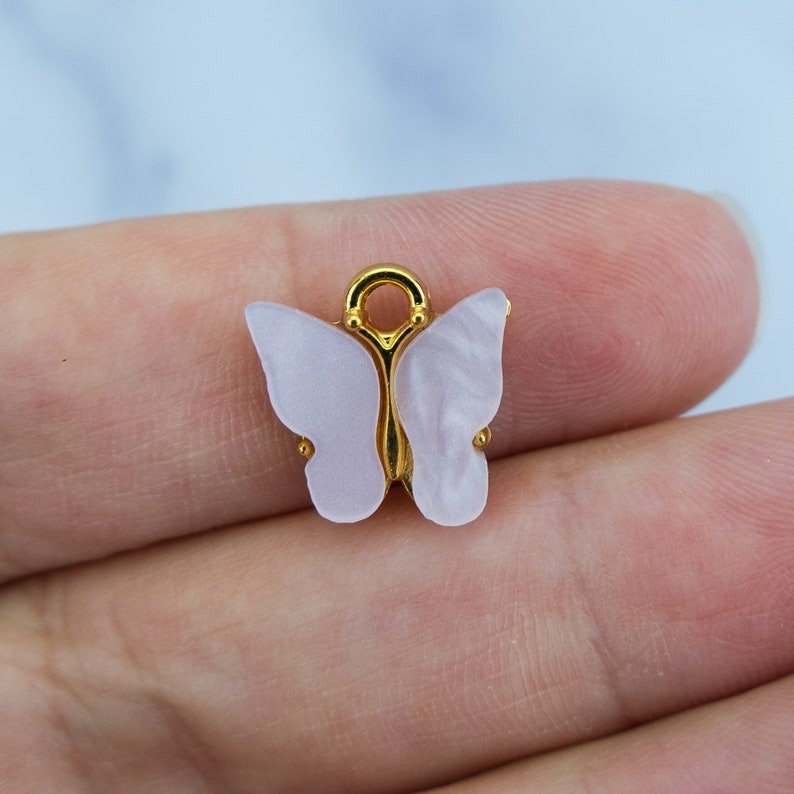 2 Pearl Light Pink Butterfly Pewter Pendants Polished Gold-Plated AG0120