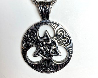 Trinity Knot Necklace /Stainless necklace /Celtic Knot Triangle /Mens necklace cross pendant/Vintage Love Heart Pendant Necklace