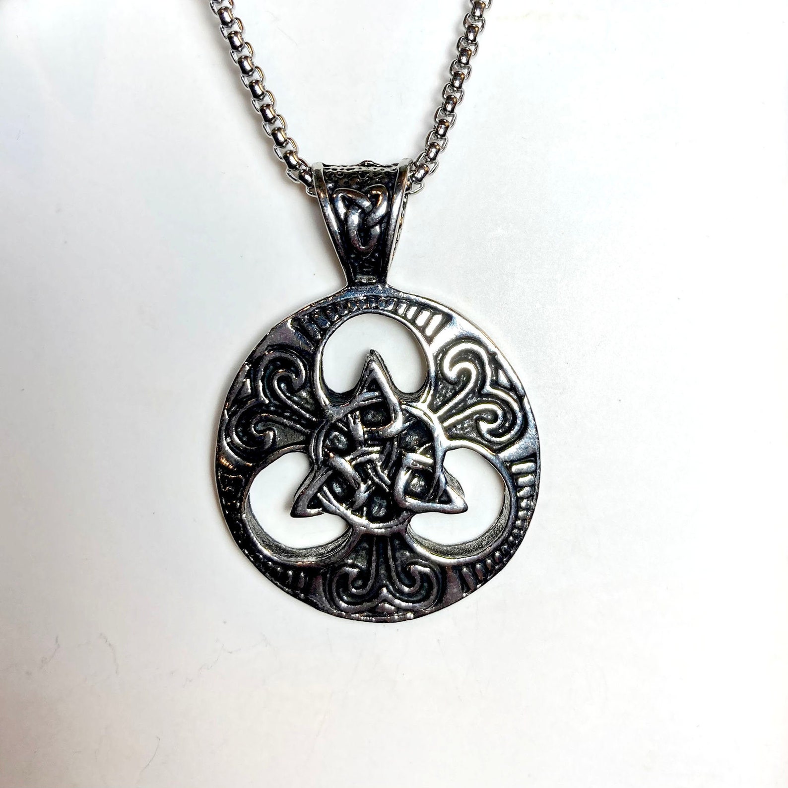 Trinity Knot Necklace /stainless Necklace /celtic Knot - Etsy Hong Kong