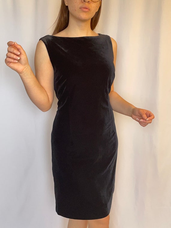 Black Crushed Velvet Sleeveless Dress