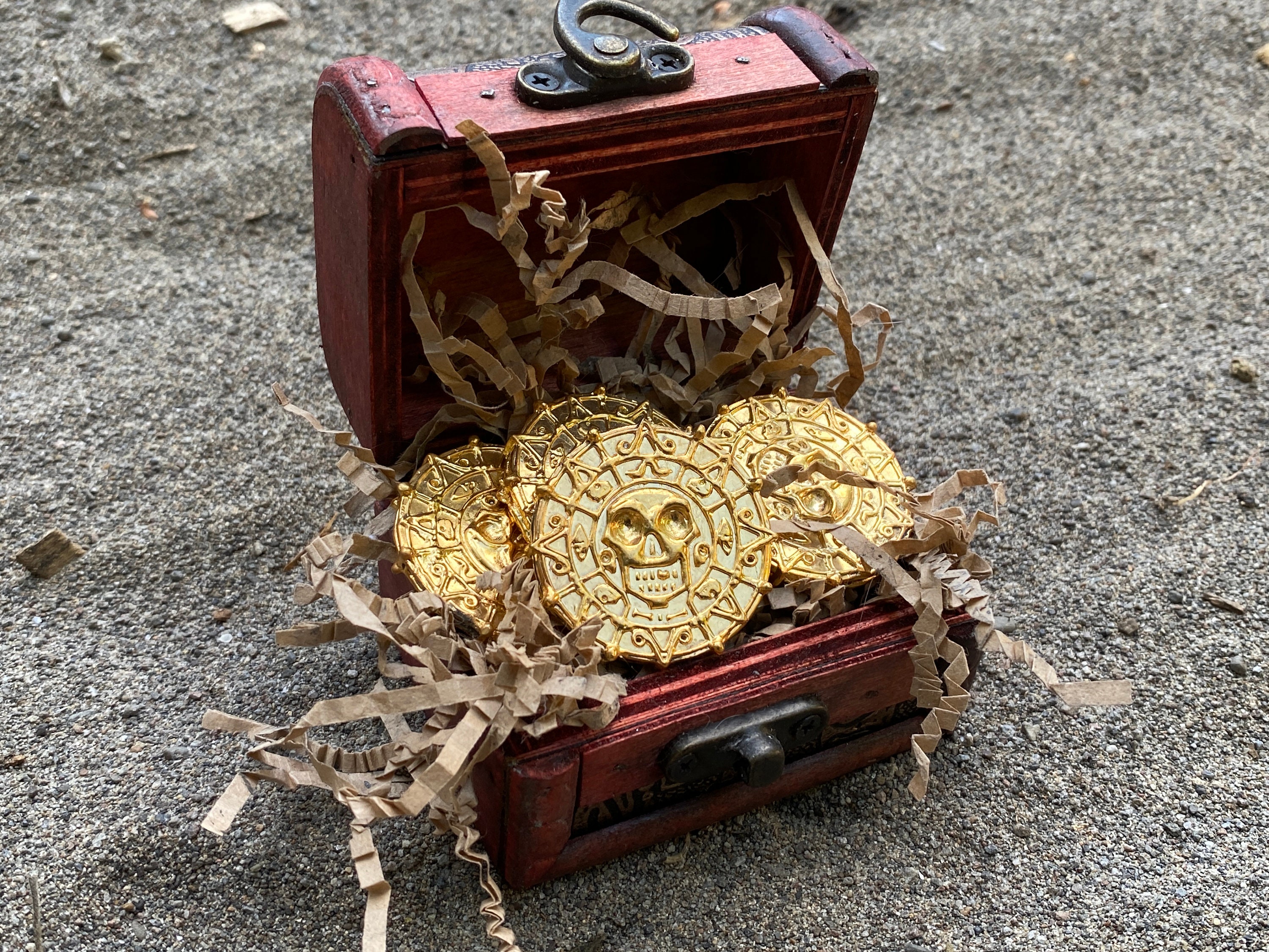 SF・ファンタジー・ホラー PIRATES of the CARIBBEAN/PROP REPLICAS Amazon.com: POP Funko 48889 Disney: Pirates of The Caribbean
